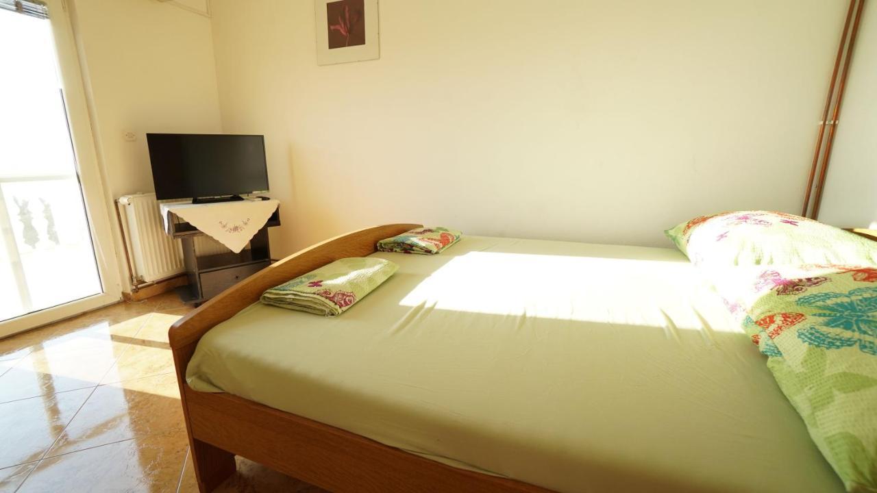 Apartments Kata Горни-Карин Экстерьер фото